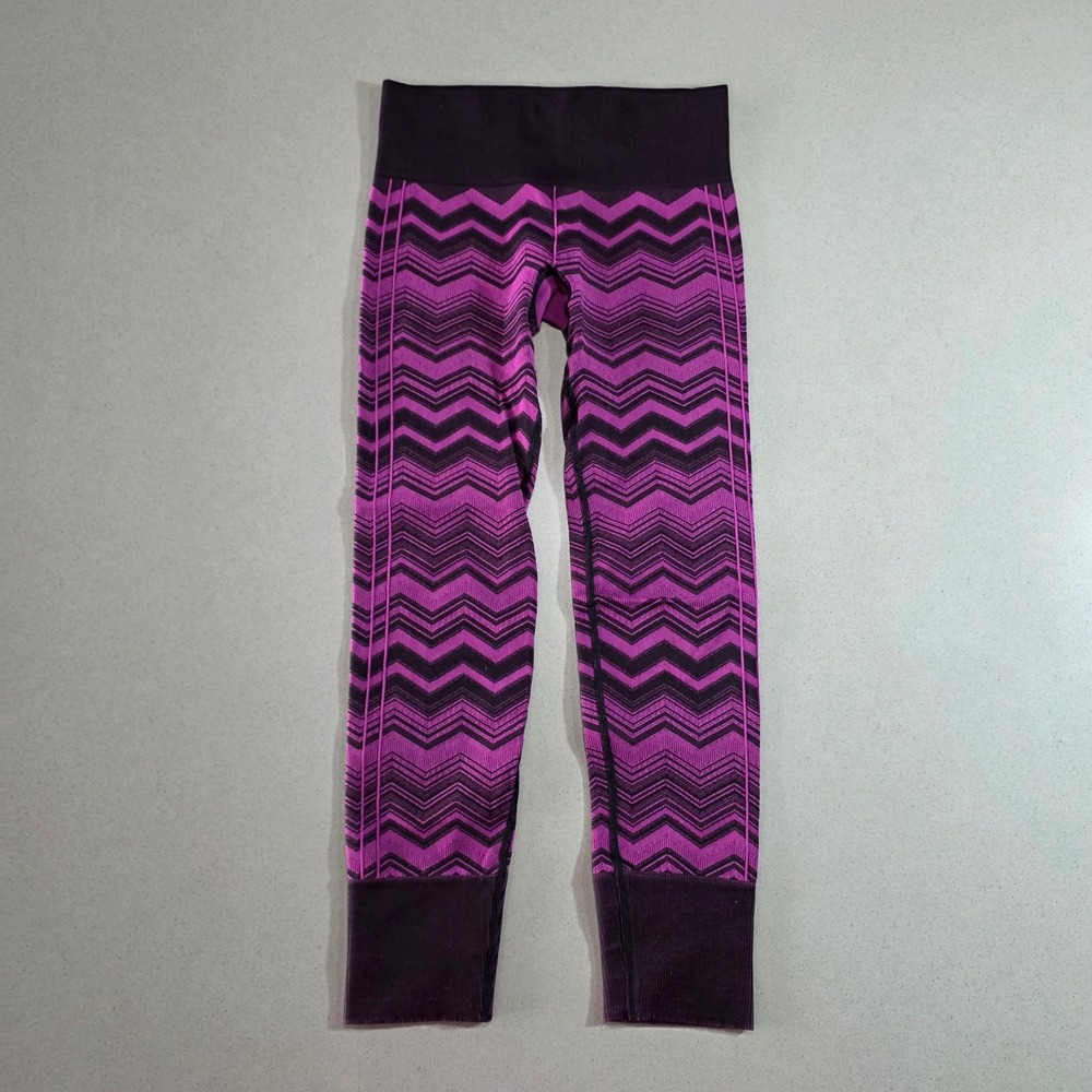 Lululemon Purple Black Chevron Seamless Leggings Size 4 Yoga Training Tights